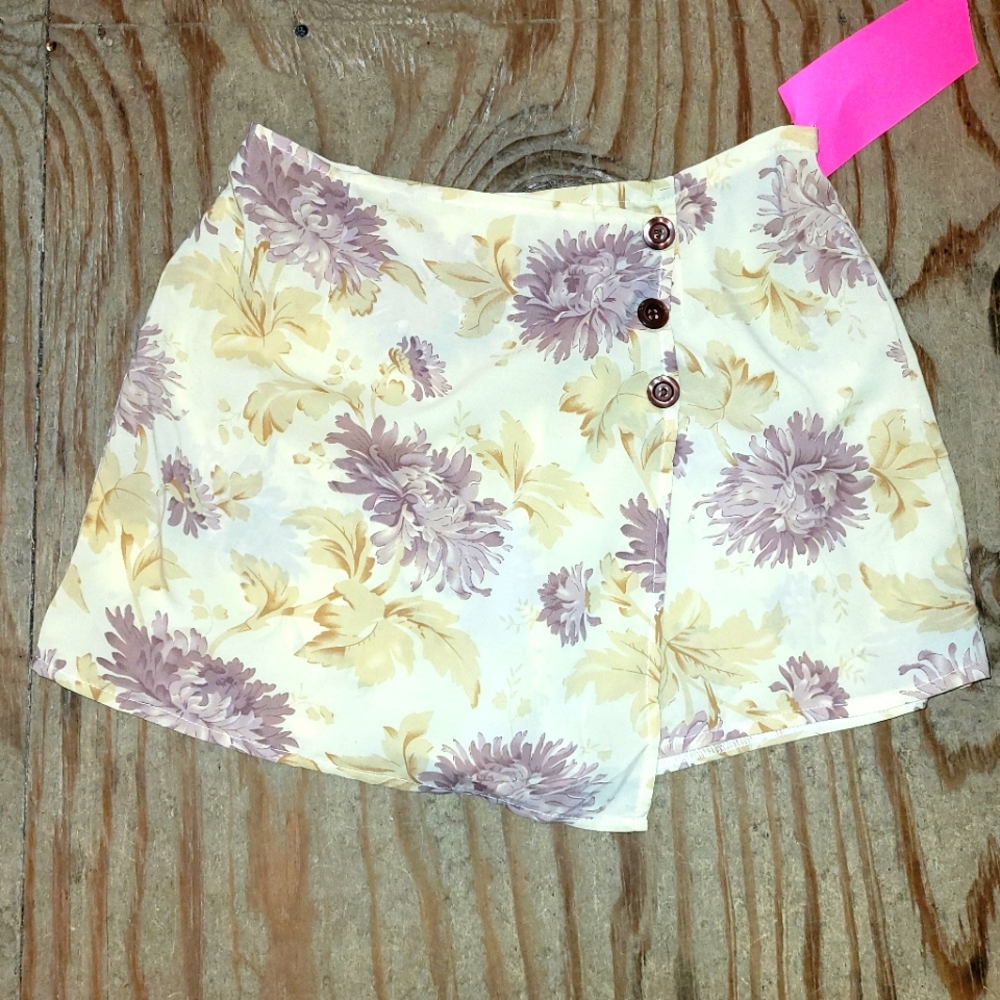Vintage TG USA floral skort. Size XL
